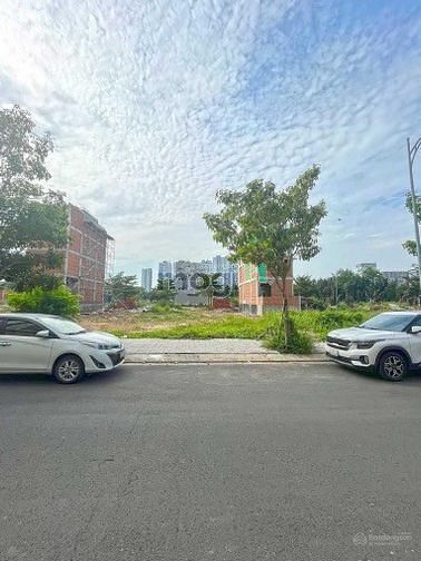 Hình ảnh Xả lỗ lô đất Đào Trí 90m2 giá 2tỷ500tr P Phú Thuận Q7, sổ hồng riêng