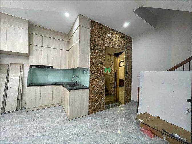 Hình ảnh NHÀ MỚI LÊ TRỌNG TẤN. THANG MÁY. lô góc 2 mặt thoáng