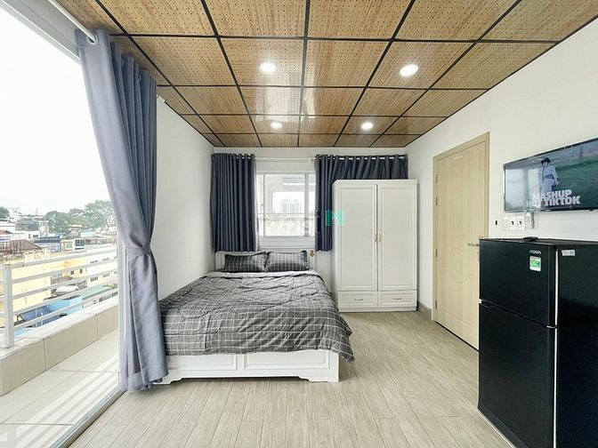 Hình ảnh Căn 30m2 full nội thất - bancol 5ph đi Hàng Xanh, Chợ Bà Chiểu