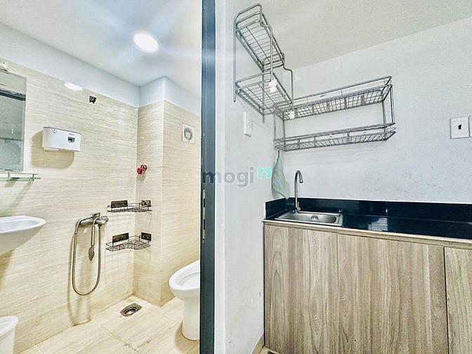 Hình ảnh CHDV 30m2 đối diện Sân Golf Tân Sơn Nhất