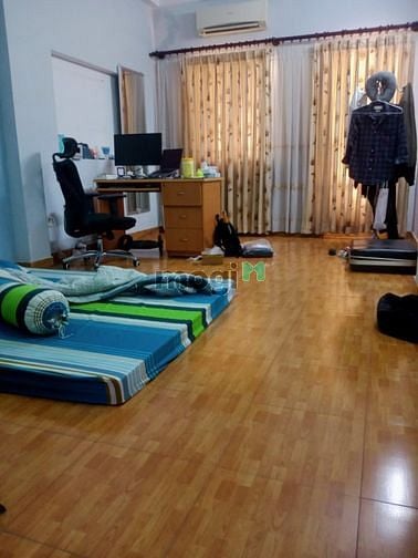 Hình ảnh Cho thuê nhà mặt tiền đường Phạm Văn Bạch, P15, Tân Bình Gấp!
