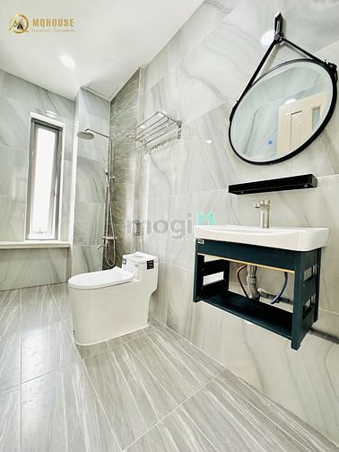 Hình ảnh CHDV Ban Công Mới Xây gần Phạm Văn Đồng