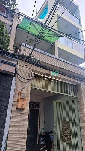 Hình ảnh NHÀ RẺ CHƯA THẤY CÓ tại đường CMT8 Quận 10
