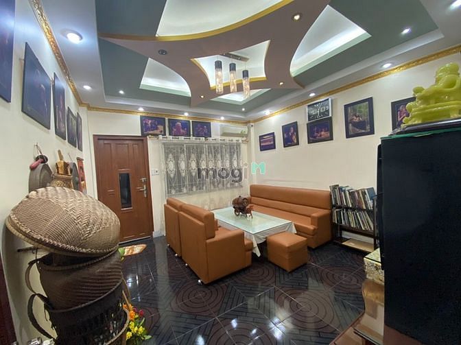 Hình ảnh Cho thuê nhà nguyên căn 2 MT đường Trang Tử Q6