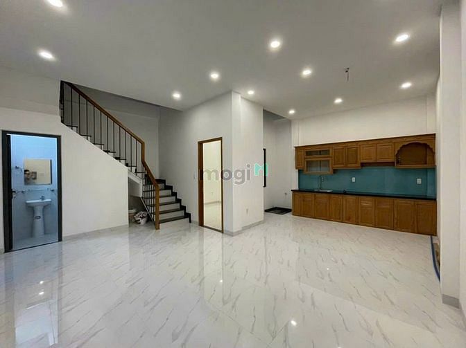 Hình ảnh THIẾU VỐN Bán Gấp Nhà Hòa Bình Tân Phú 52m² CHỉ 1.6 tỷ SHR
