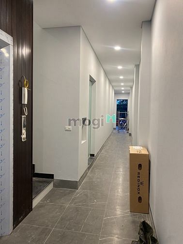 Hình ảnh Cho thuê nhà MT làm Kinh doanh Quận 1