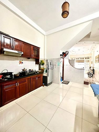 Hình ảnh Bán nhà 4 tầng 4x14m , Giáp Quận 3 , Cách Mạng Tháng 8 Tân Bình 8 tỷ