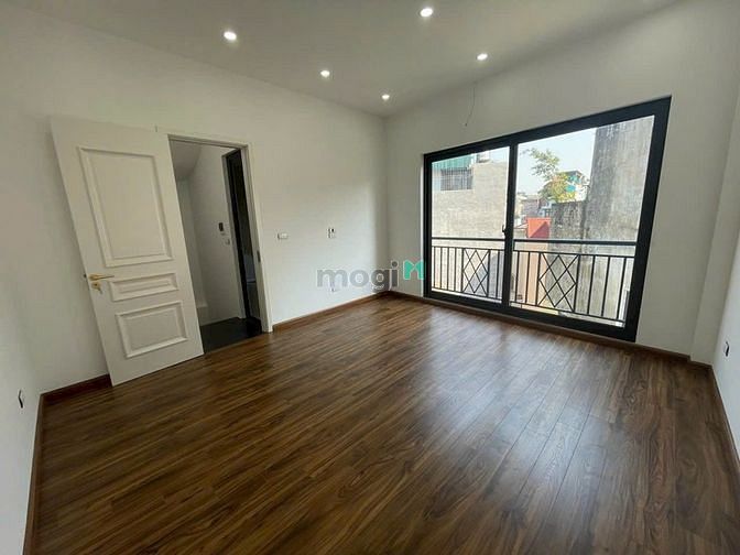 Hình ảnh SIÊU HIẾM, CỰC ĐẸP, GIÁ TỐT.  VĂn Cao 33m MT 5m 4.3tỷ