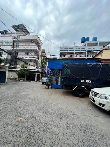 Hình ảnh HXH Dương Bá Trạc, Cầu Nguyễn Văn Cừ, F1 Q8. 4m x 15m, 5 tầng.