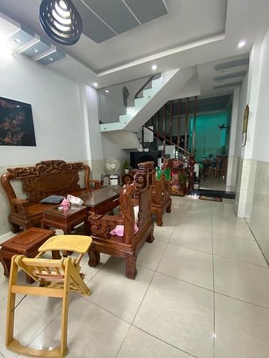 Hình ảnh Tân Phú 60m 2 lầu 2 phòng ngủ chỉ 4.3 tỷ .