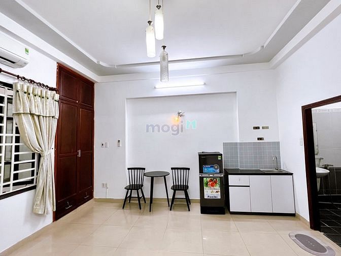 Hình ảnh CHDV Mới Gần Vòng Xoay Lăng Cha Cả, Cửa Sổ Thoáng, Nhà Xe Rộng