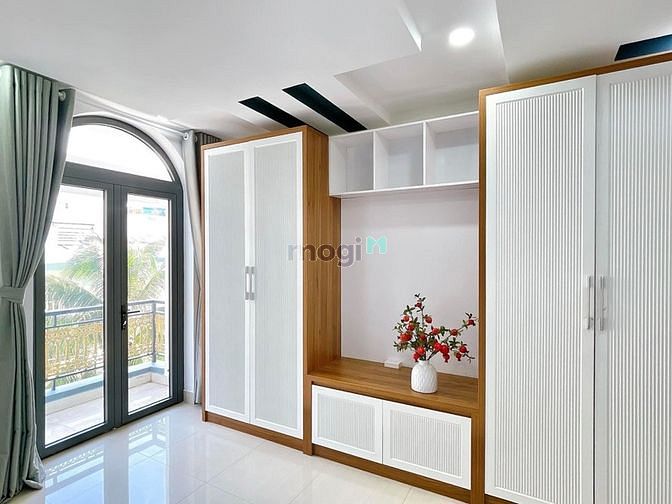 Hình ảnh Mb6623 nạp rút nhanh chóng full nội thất siêu sang ban công cửa sổ lớn thoáng mát Quận 1