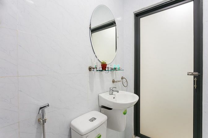 Hình ảnh studio cửa sổ gần bờ kè Hoàng Sa,cầu Kiệu,CV Lê Văn Tám,Đh UEH,VX Công