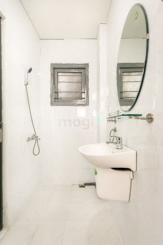 Hình ảnh studio cửa sổ gần bờ kè Hoàng Sa,cầu Kiệu,CV Lê Văn Tám,Đh UEH,VX Công