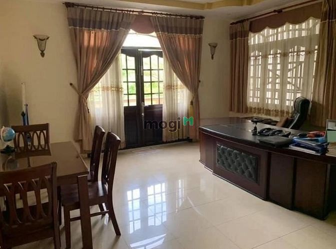 Hình ảnh Cho thuê biệt thự mặt tiền đường Vành Đai Trong - Bình Tân