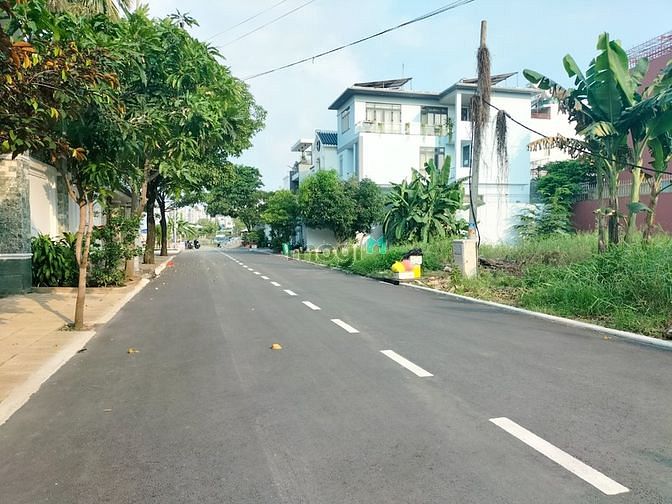 Hình ảnh Quận 12, Bán lô đất Biệt thự, góc 2MT, DT 10x20m, KDC Phú Nhuận