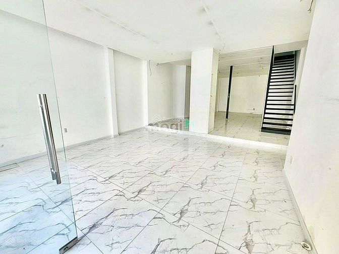 Hình ảnh Mặt tiền Võ Văn Tần - Ngang 6m Dài 20m - DTSD 200m2 - KD thời trang
