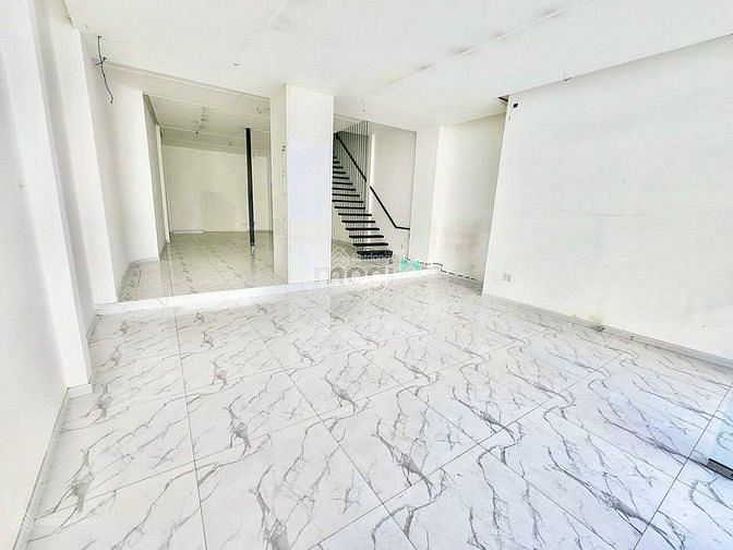 Hình ảnh Mặt tiền Võ Văn Tần - Ngang 6m Dài 20m - DTSD 200m2 - KD thời trang