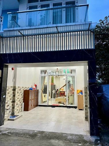 Hình ảnh Bán nhà trệt 2 lầu đường hoàng hữu nam , long thạnh mỹ , quận 9