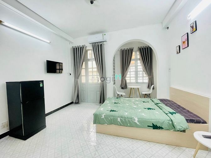 Hình ảnh studio cửa sổ gần CV Lê Thị Riêng,ĐH Y Khoa Phạm Ngọc Thạch,Vạn Hạnh M