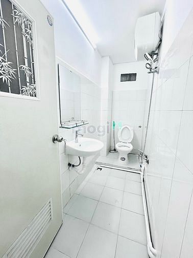 Hình ảnh studio cửa sổ gần CV Lê Thị Riêng,ĐH Y Khoa Phạm Ngọc Thạch,Vạn Hạnh M