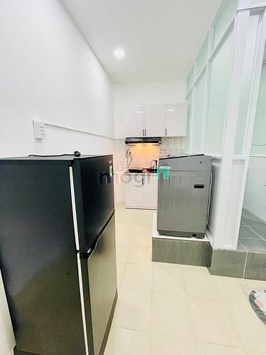 Hình ảnh studio cửa sổ gần CV Lê Thị Riêng,ĐH Y Khoa Phạm Ngọc Thạch,Vạn Hạnh M