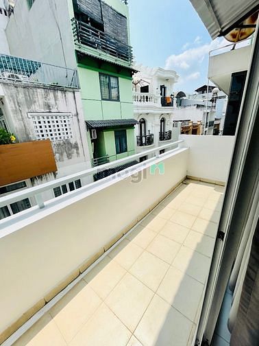 Hình ảnh studio cửa sổ gần CV Lê Thị Riêng,ĐH Y Khoa Phạm Ngọc Thạch,Vạn Hạnh M