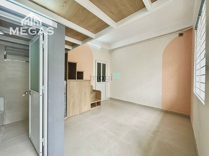 Hình ảnh Cho Thuê Căn Hộ Ban Công Full Nội Thất MGR 30m2 Tân Hương - Vườn Lài