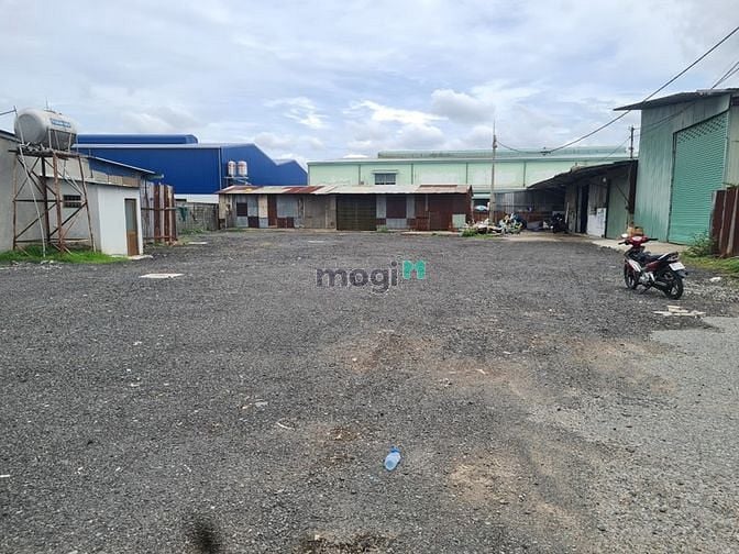 Hình ảnh Cho Thuê 800m đất Và Xưởng Thới An Q12. Đường Xe container