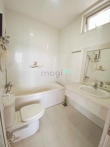 Hình ảnh Studio cửa sổ đón nắng full nội thất nằm ngay Dạ Nam Q8