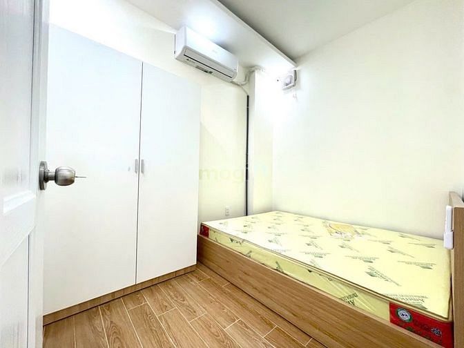 Hình ảnh Cho Thuê Căn Hộ 2PN mặt tiền cửa sổ lớn full nội thất Tôn Đản quận 4