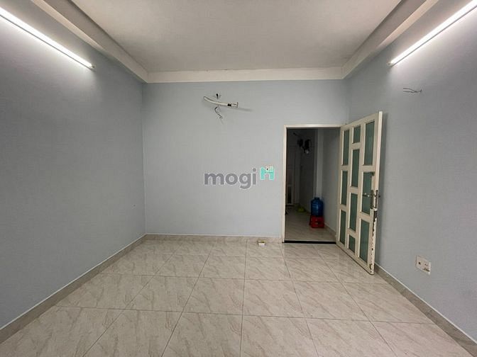 Hình ảnh Cho thuê ptro 18m2 Linh Đông (mới) có ban công Khu dân cư