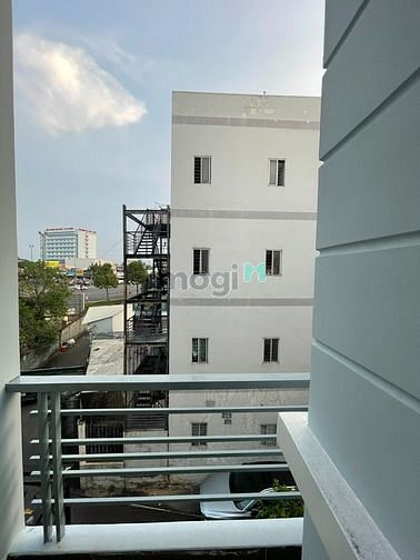 Hình ảnh Cho thuê ptro 18m2 Linh Đông (mới) có ban công Khu dân cư