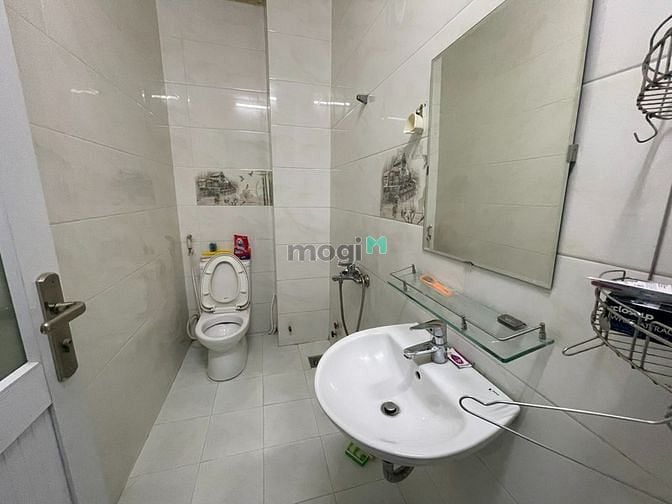 Hình ảnh Cho thuê ptro 18m2 Linh Đông (mới) có ban công Khu dân cư