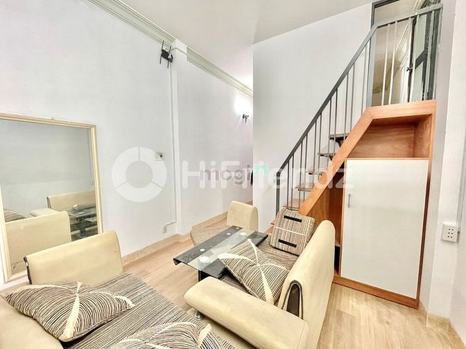 Hình ảnh 2PN bancol thiết kế tinh tế sàn gỗ tạo không gian mát mẻ cho căn phòng