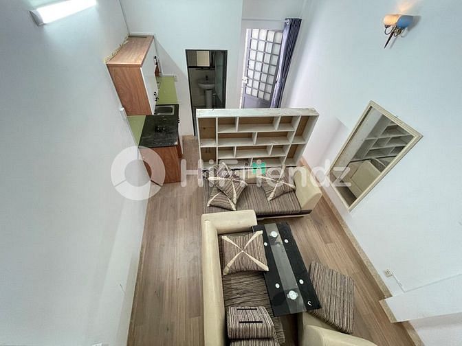 Hình ảnh 2PN bancol thiết kế tinh tế sàn gỗ tạo không gian mát mẻ cho căn phòng