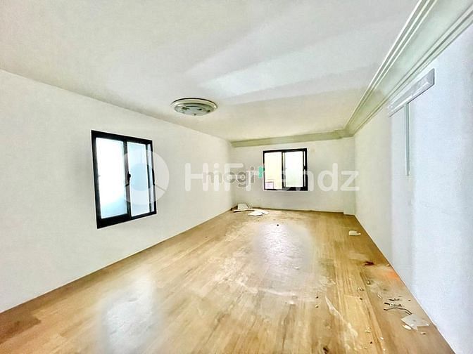 Hình ảnh 2PN bancol thiết kế tinh tế sàn gỗ tạo không gian mát mẻ cho căn phòng