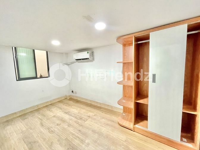 Hình ảnh 2PN bancol thiết kế tinh tế sàn gỗ tạo không gian mát mẻ cho căn phòng