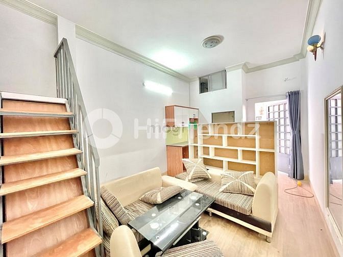 Hình ảnh 2PN bancol thiết kế tinh tế sàn gỗ tạo không gian mát mẻ cho căn phòng