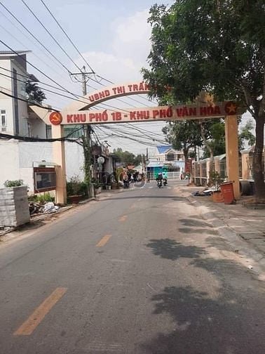 Hình ảnh Bán 185m2 đất ở thị trấn cần đước giá chỉ 1tỷ250