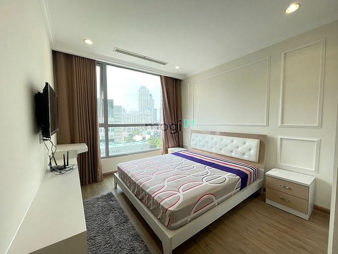 Hình ảnh Cho thuê 3PN Vinhomes Central Park chỉ 25tr nội thất như hình