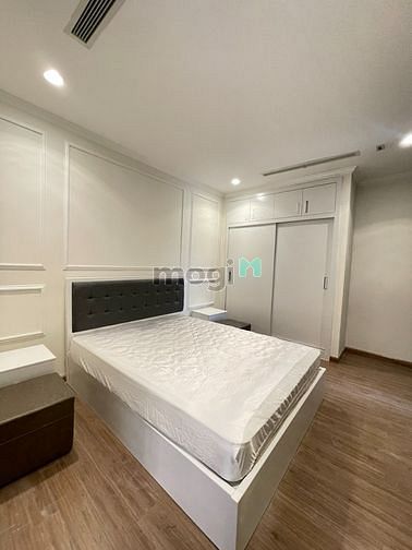 Hình ảnh Cho thuê 3PN Vinhomes Central Park chỉ 25tr nội thất như hình
