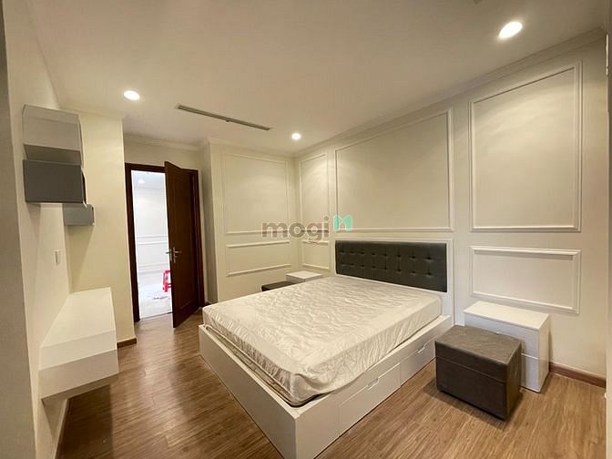 Hình ảnh Cho thuê 3PN Vinhomes Central Park chỉ 25tr nội thất như hình
