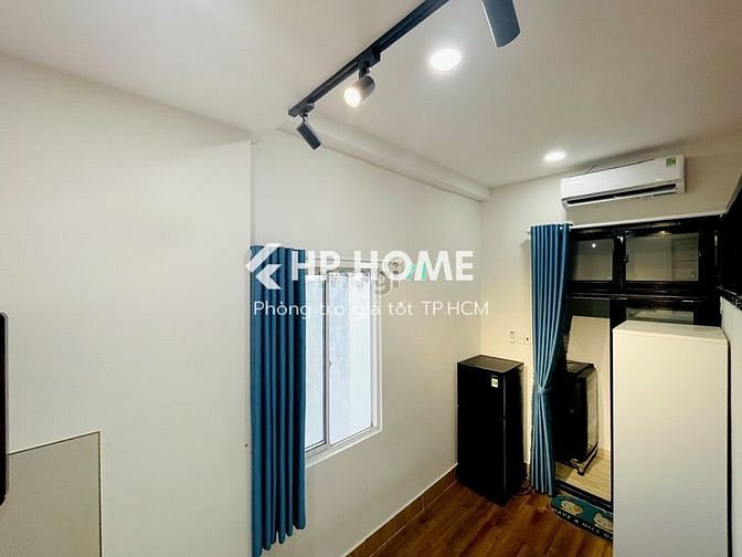 Hình ảnh CHDV Lạc Long Quân - Ban công riêng - máy giặt riêng từ 4 triệu