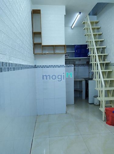 Hình ảnh Bán nhà 1.3 tỷ đường Lạc Long Quân 15m2