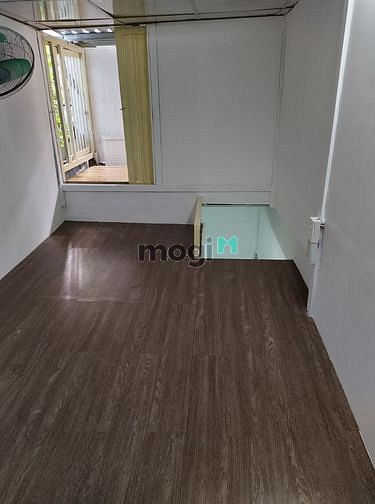 Hình ảnh Bán nhà 1.3 tỷ đường Lạc Long Quân 15m2