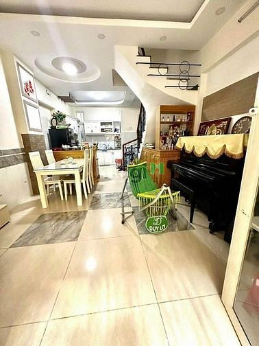 Hình ảnh Chủ bán GẤP!Nhà Thích Quảng Đức, P5,Phú Nhuận, 70m2, 2tỷ200, sổ riêng.