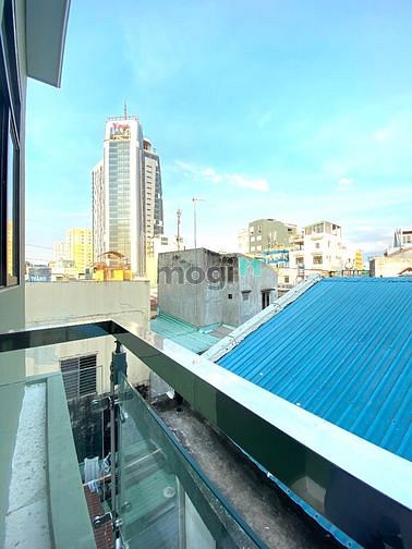 Hình ảnh Trống studio ban công, ngay vòng xoay điện biên, gần đh UEF,..