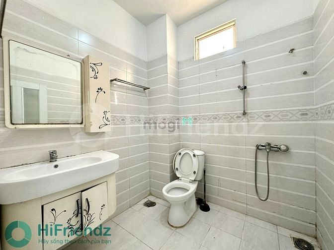 Hình ảnh 1PN+Studio Ban công_Vạn Hạnh Mall_40m2_Thang máy hầm xe_ở đc 3 người