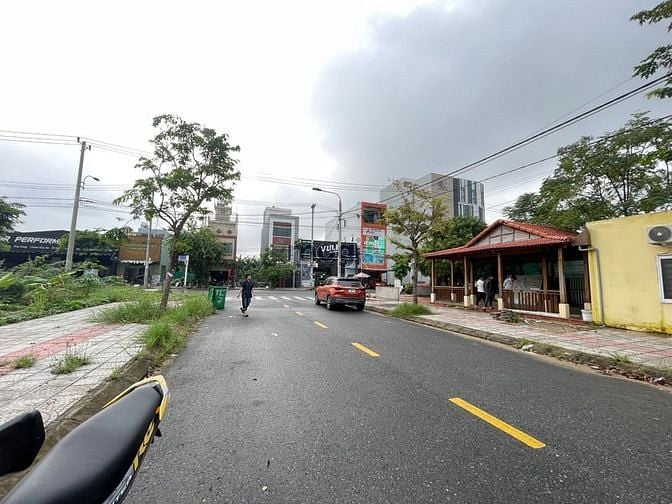 Hình ảnh Cho thuê lô đất 200m2 MT Thanh Lương 7 sát Mai Chí Thọ - Hòa Xuân